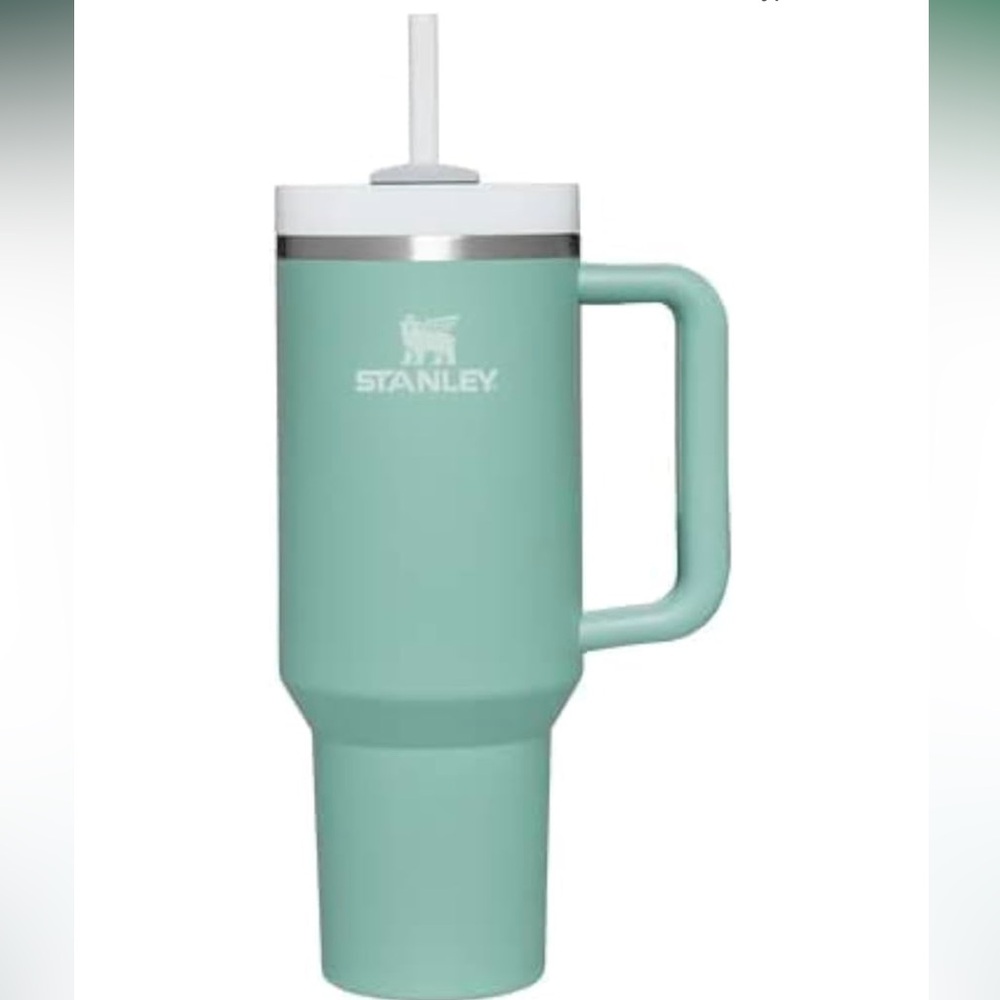 STANLEY 40oz QUENCHER IN EUCALYPTUS